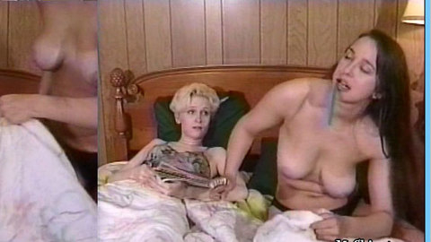 Pic: Nina Angeloff in Girlfriends