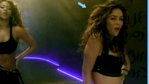 Pic: Shakira in Beautiful Liar