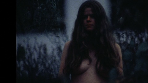 Pic: Linda Bond in Death Bed: The Bed That Eats