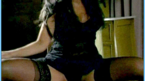 Pic: Shamila in El día de los Albaniles  IV