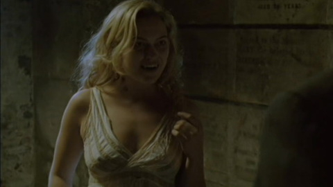 Pic: Sophia Myles in Dracula (2006)