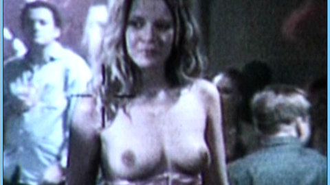 Pic: Tyra Misoux in Elementarteilchen