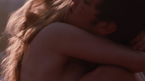 Pic: Amanda Seyfried in Red Riding Hood
