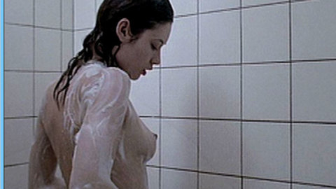 Pic: Olga Kurylenko in The Ring Finger