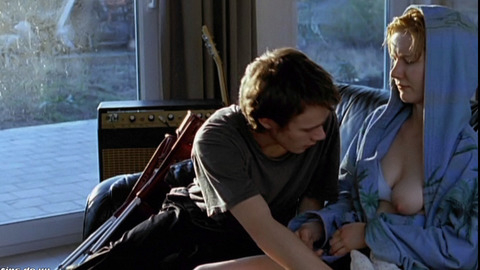 Pic: Sandra Hüller in Madonnen