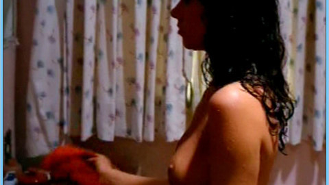 Pic: Claudia Alencar in A Freira e a Tortura