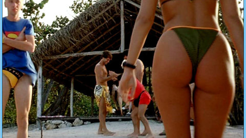 Pic: Alessia Merz in Intrigo a Cuba ...A Positive Life!!!