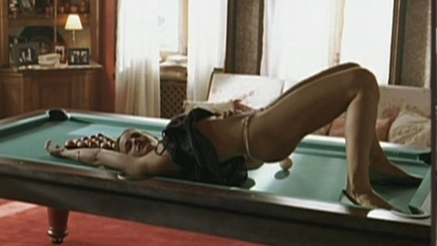 Pic: Verónica Echegui in El menor de los males