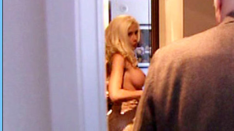 Pic: Holly Madison in The Girls Next Door