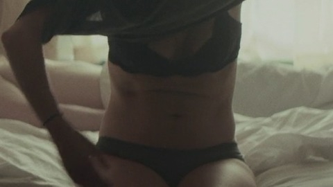 Pic: Olivia Wilde in Meadowland