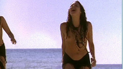 Pic: Clara Sanchís in El tiempo de la felicidad