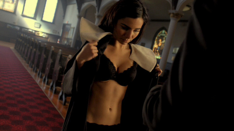 Pic: Martha Higareda in Smokin' Aces 2: Assassins' Ball