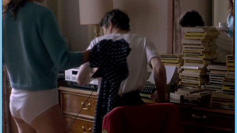 Pic: Aurelle Doazan in Détective (1985)