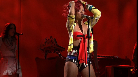 Pic: Rihanna in Saturday Night Live