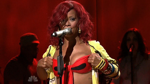 Pic: Rihanna in Saturday Night Live