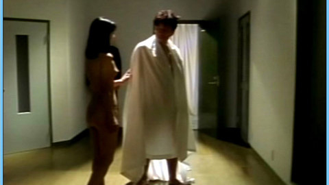 Pic: Moe Ishikawa in Naked Kiss