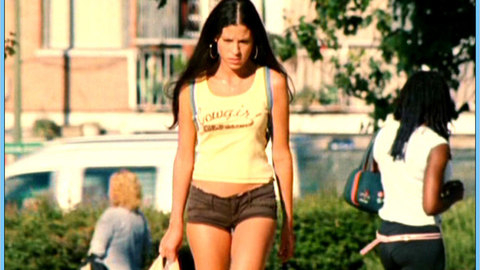 Pic: Micaela Nevárez in Princesas