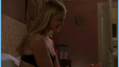 Pic: Arija Bareikis in Deuce Bigalow: Male Gigolo