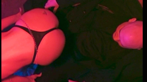 Pic: Lorelei Leslie in 13 Moons
