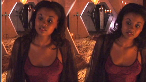 Pic: Emayatzy E. Corinealdi in Vampz