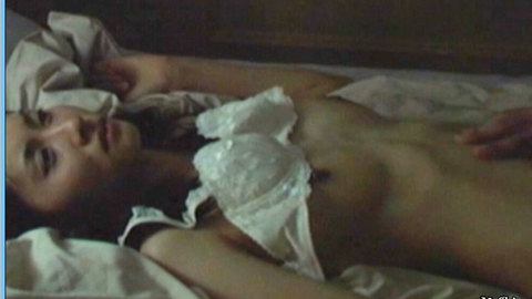 Pic: Aoba Kawai in Tomoshibi