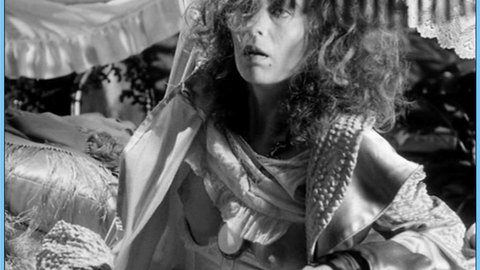 Pic: Michele Valley in Singapore Sling