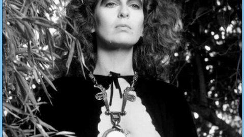 Pic: Michele Valley in Singapore Sling