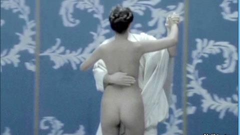 Pic: Caroline Castner in 7 1/2 Frauen