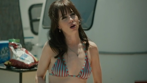 Pic: Natasha Leggero in Dealin' with Idiots