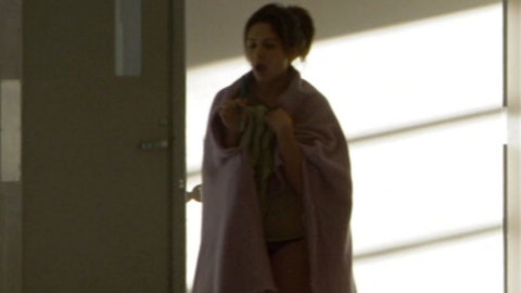 Pic: Alexandra Barreto in Tooth and Nail