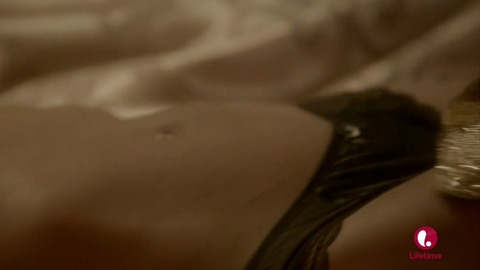 Pic: Yaya DaCosta in Whitney