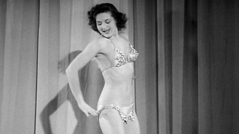 Pic: Illona in Ding Dong Night at the Moulin Rouge