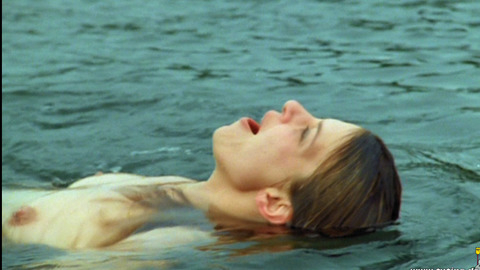 Pic: Jördis Triebel in Ein Guter Sommer