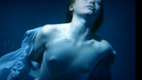 Pic: Sara Forestier in Hell