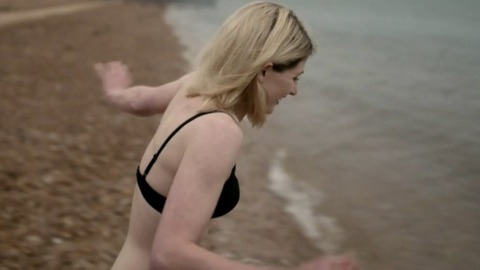 Pic: Jodie Whittaker in The Smoke