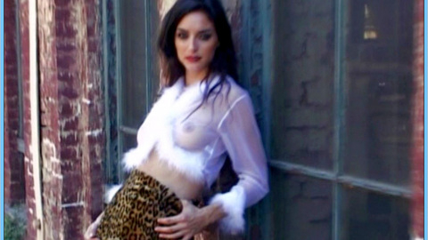Pic: Rebecca Lord in I Am a Sex Addict