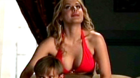 Pic: Vivian Gray in Desire