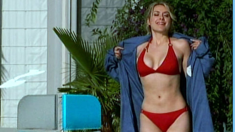 Pic: Vivian Gray in Desire