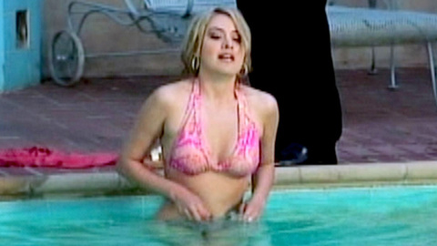 Pic: Vivian Gray in Desire