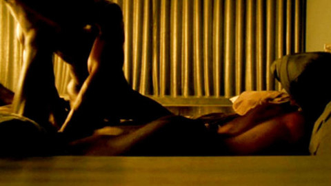Pic: Taral Hicks in Belly