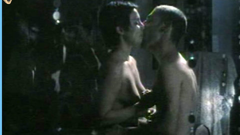 Pic: Eliana López in Caracas: Love Unto Death