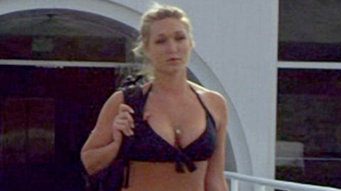 Pic: Brooke Hogan in Sand Sharks