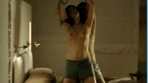 Pic: Eva Pallarés in Dark Blue Almost Black