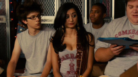 Pic: Noureen DeWulf in The Comebacks