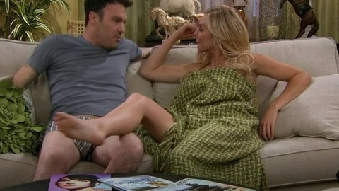 Pic: Laura Bell Bundy in Anger Management