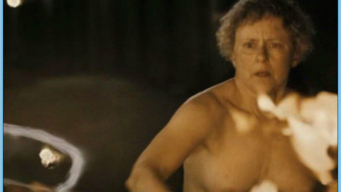 Pic: Mary Beth Hurt in The Dead Girl