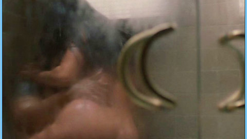 Pic: San San in Shottas