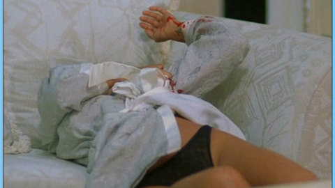 Pic: San San in Shottas