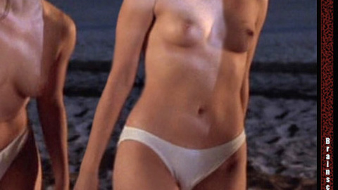 Pic: Kat Davison in Board Heads