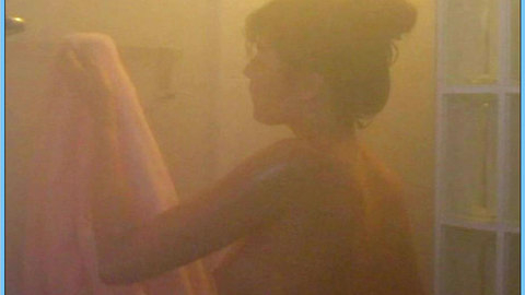 Pic: Kim Tyler in Bloody Mary